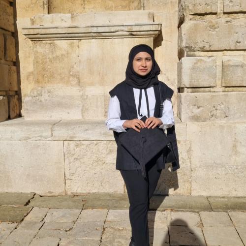 Chemistry student Nayab
